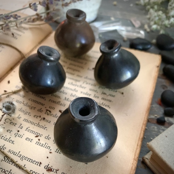 60's PRIMITIVE OAXACAN BARRO NEGRO ZAPOTEC MINIATURE VASE - Picture 8 of 10